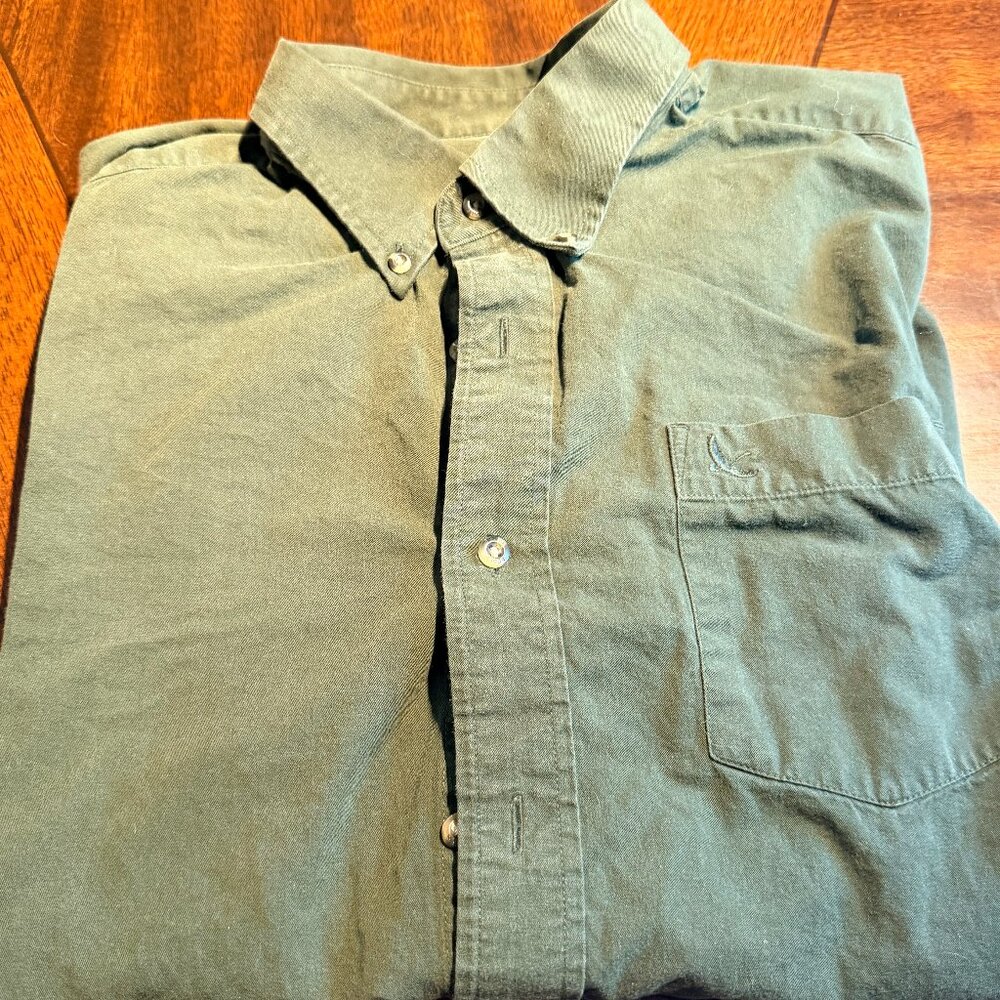 EDDIE BAUER MENS LONG SLEEVE GREEN BUTTON UP COLLARED SHIRT